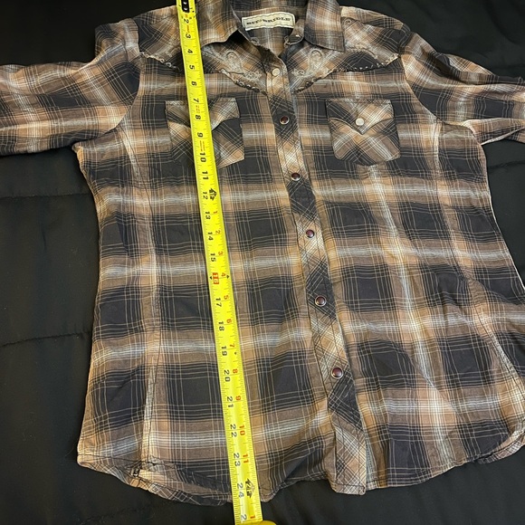 Bit & Bridle Brown & Black Snap Shirt - Picture 13 of 15